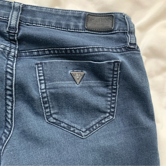 Woman’s VTG Guess Jeggings (25) - Picture 6 of 12